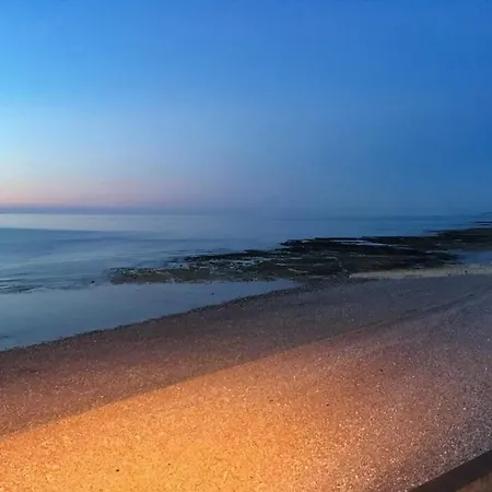Maison Charmante A Avec Jardin Clos *