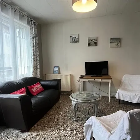 Maison Charmante A Avec Jardin Clos
