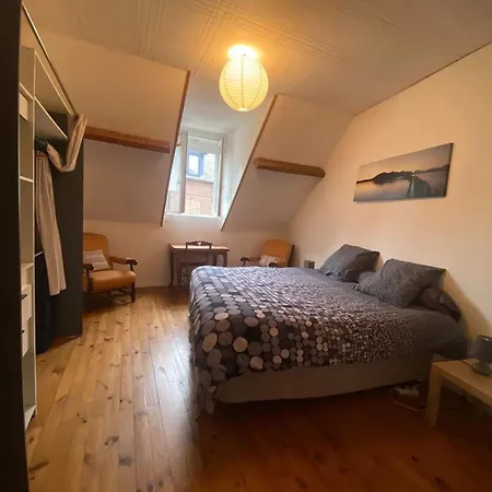 Maison Charmante A Avec Jardin Clos 別荘 *