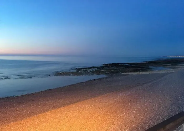Maison Charmante A Avec Jardin Clos *